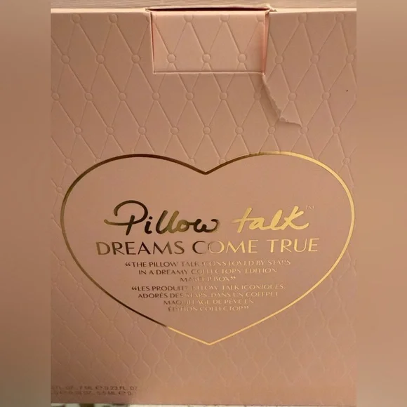 PILLOW TALK DREAMS COME TRUE
LIMITED EDITION MAKEUP KIT - Picture 7 of 9